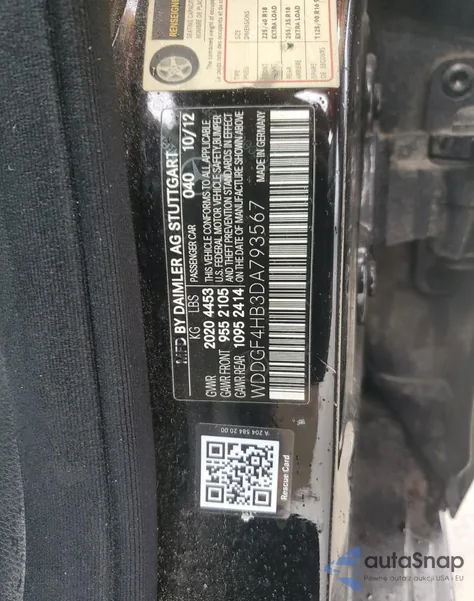 2013 Mercedes-Benz C 250 z USA, uszkodzony, nr VIN WDDGF4HB3DA793567